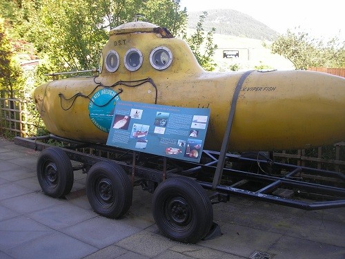 Yellow submersible.